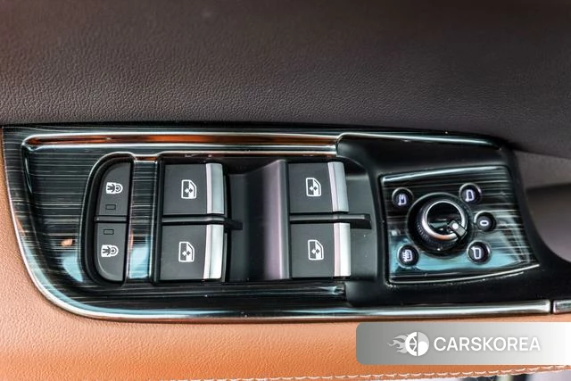 Audi Q7 2025 Черный из Китая, фото 6