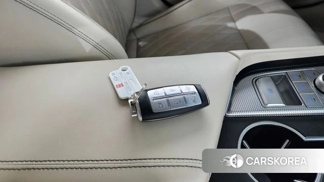 Genesis The New G70 2022 Красный из Кореи, фото 6