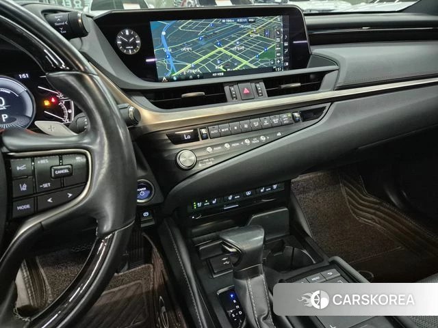 Lexus ES300h 7th generation 2021 Песочный из Кореи, фото 6