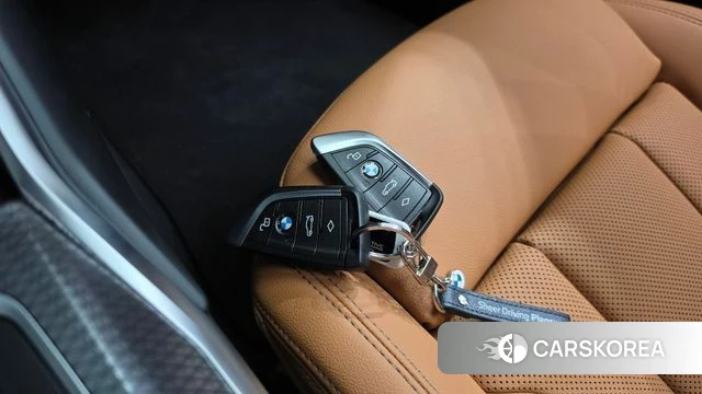 BMW 3 Series (G20) 2025 Белый из Кореи, фото 6
