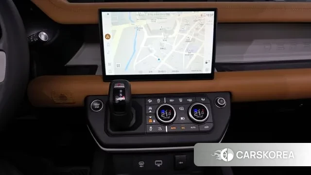 Land Rover Defender (L663) 2023 Белый из Кореи, фото 6