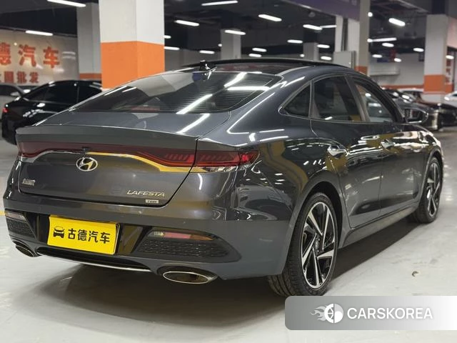 Hyundai Festa 2021 Темно-серый из Китая, фото 6