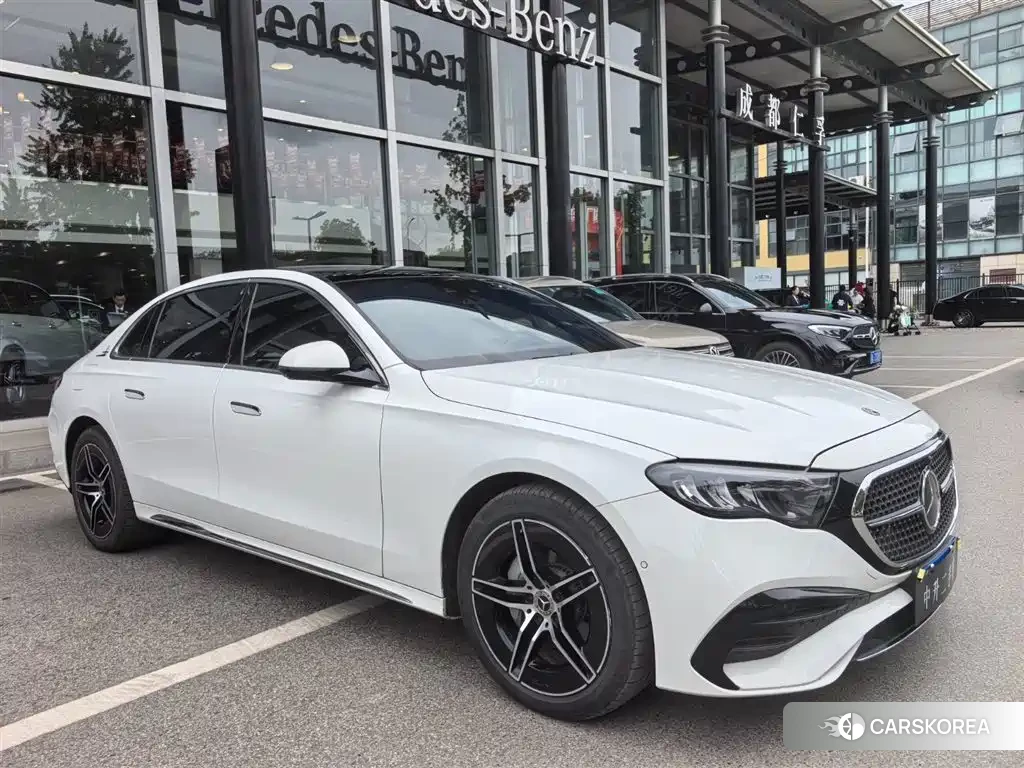 Mercedes-Benz E-Class 2024 Белый из Китая, фото 6