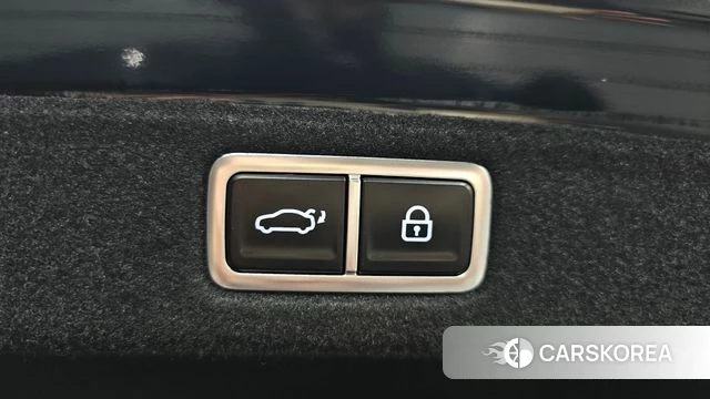 Hyundai Grandeur Hybrid (GN7) 2023 Черный из Кореи, фото 6