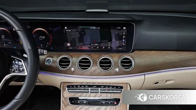 Mercedes-Benz E-Class W213 2022 Белый из Кореи, фото 6