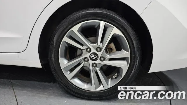 Hyundai Avante AD id 2539655 из Кореи 6