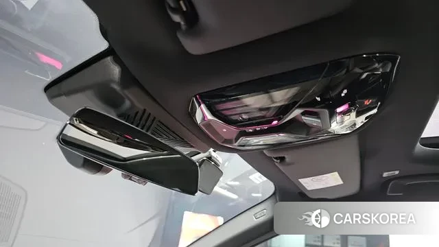 BMW 5 Series (G60) 2025 Серебристо-серый из Кореи, фото 6