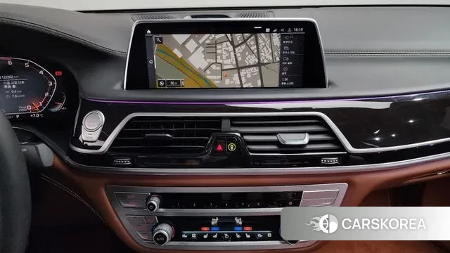 BMW 7 Series (G11) 2020 Белый двухцветный из Кореи, фото 6