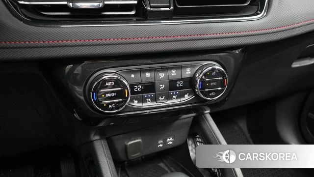 Chevrolet (GM Daewoo) The New Trail Blazer 2024 Черный из Кореи, фото 6
