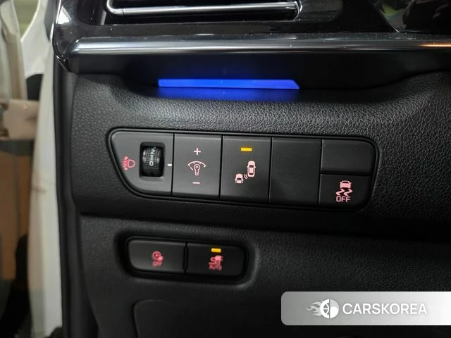 Kia Niro Plus 2022 Белый из Кореи, фото 6