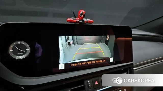 Lexus ES300h 7th generation 2024 Серебристо-серый из Кореи, фото 6