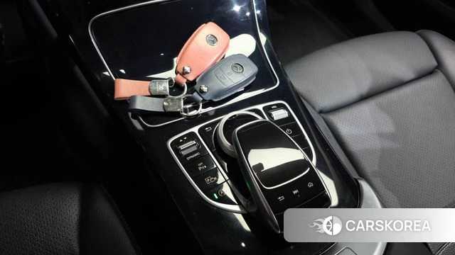 Mercedes-Benz C-Class W205 2020 Белый из Кореи, фото 6