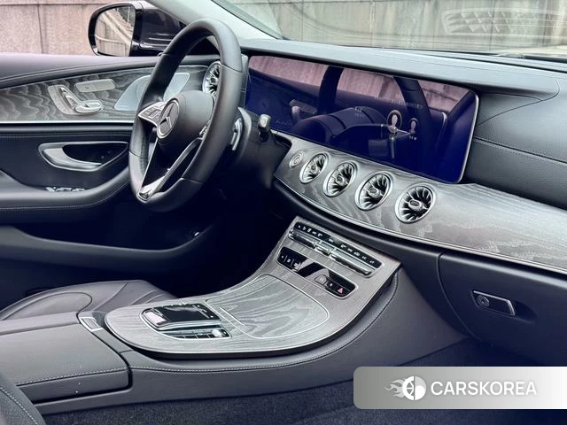 Mercedes-Benz CLS 2022 Темно-серый из Китая, фото 6
