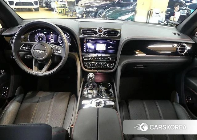 Bentley Bentayga 2025 Черный из Кореи, фото 6