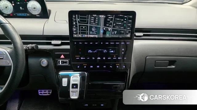 Hyundai Staria 2023 Белый из Кореи, фото 6