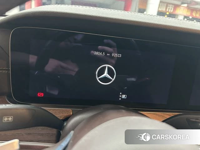 Mercedes-Benz E-class 2022 Черный из Китая, фото 6