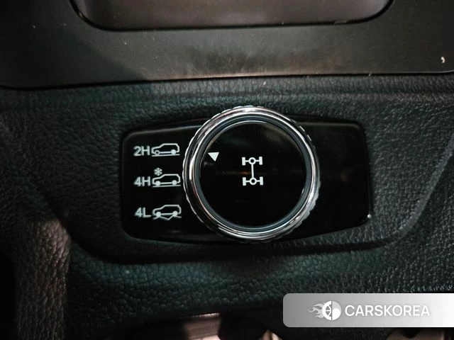 Ssangyong The New Rexton Sports Cannes 2024 Желтый из Кореи, фото 6