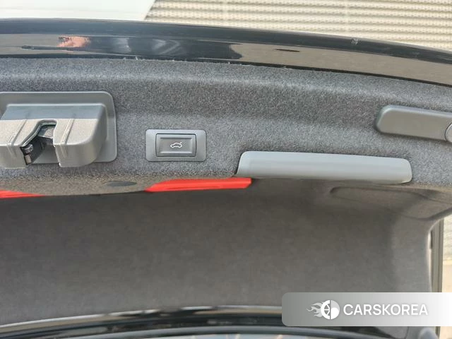 Audi A6L 2023 Черный из Китая, фото 6