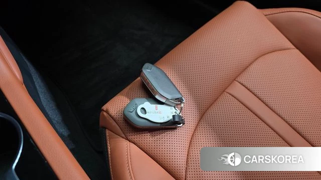 Kia The New K5 Hybrid 3rd generation 2025 Белый из Кореи, фото 6