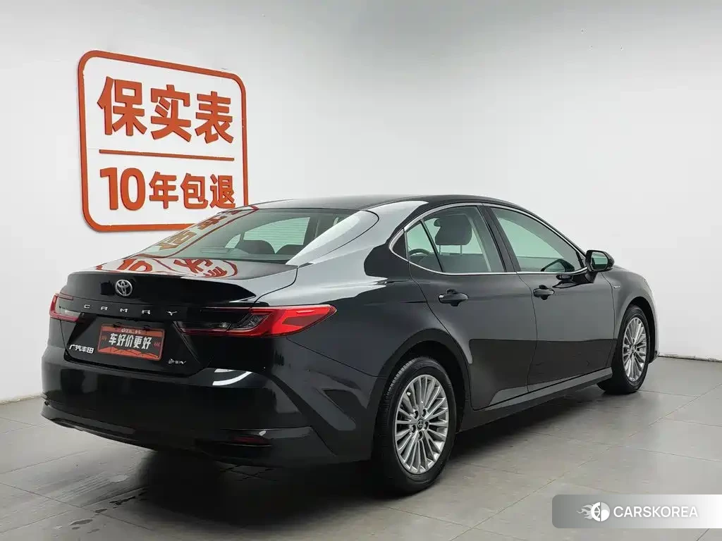 Toyota Camry 2024 Черный из Китая, фото 6