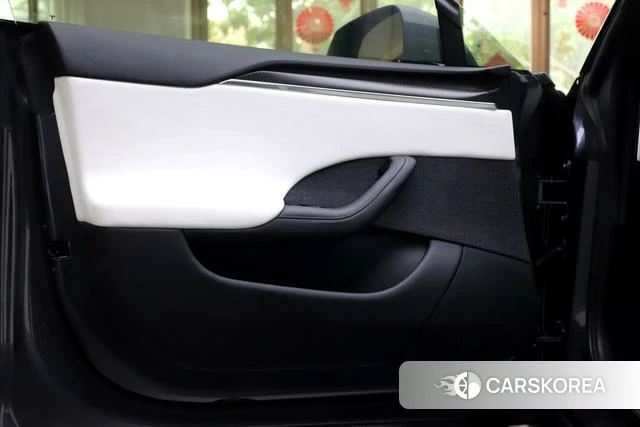 Tesla Model S 2023 Темно-серый из Китая, фото 6