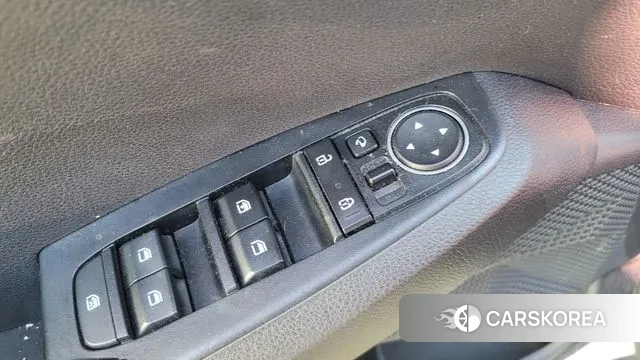 Kia Seltos 2019 Жемчужный цвет из Кореи, фото 6