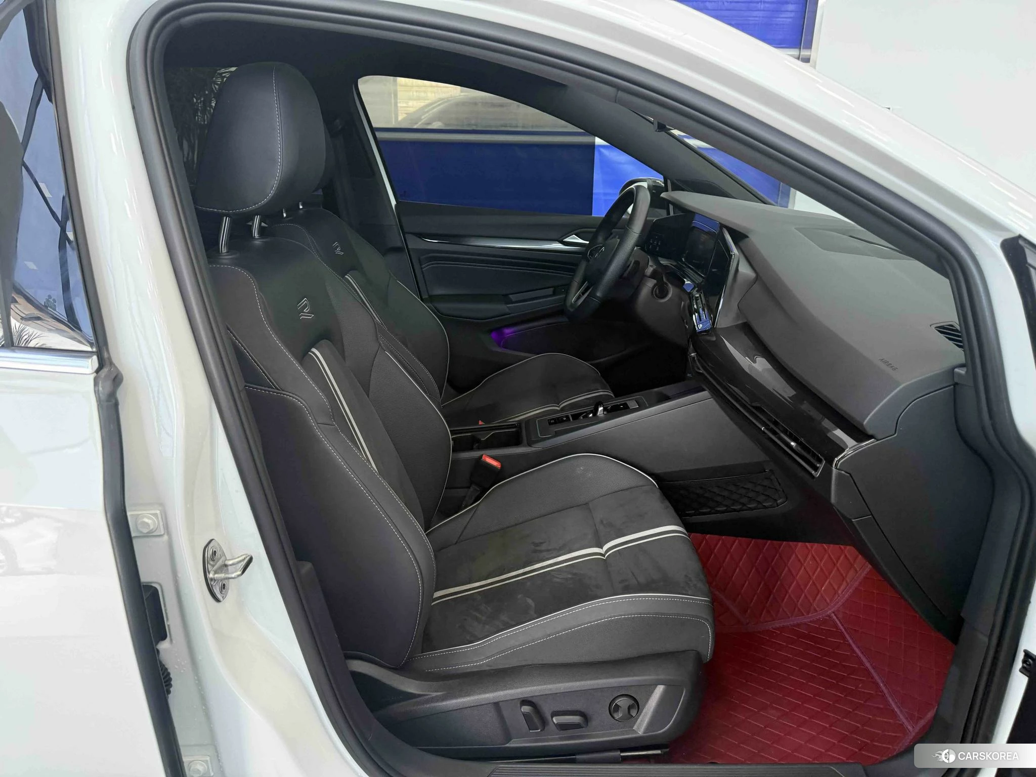Volkswagen Golf 2022 Белый из Китая, фото 6