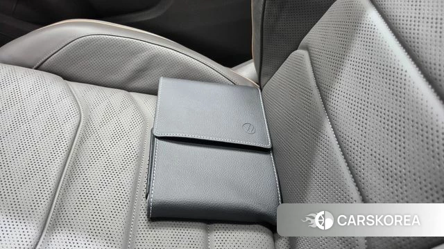 Volkswagen Touareg 3rd generation 2023 Черный из Кореи, фото 6