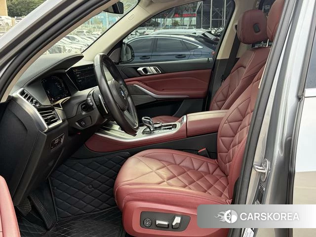 BMW X5 2023 Темно-серый из Китая, фото 6