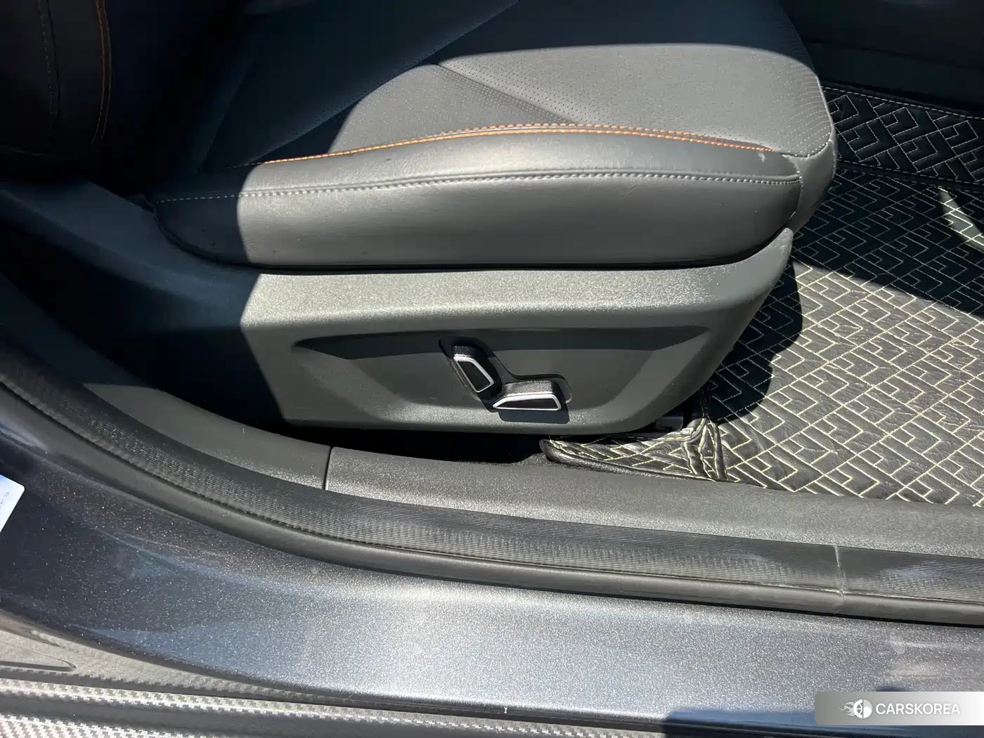 Chang'an Changan UNI-V 2022 Silver/gray из Китая, фото 6