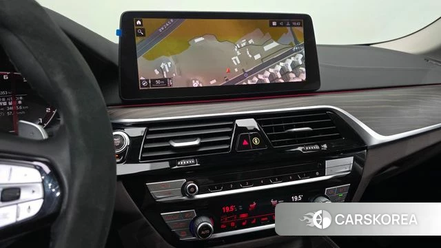 BMW 5 Series (G30) 2022 Белый из Кореи, фото 6