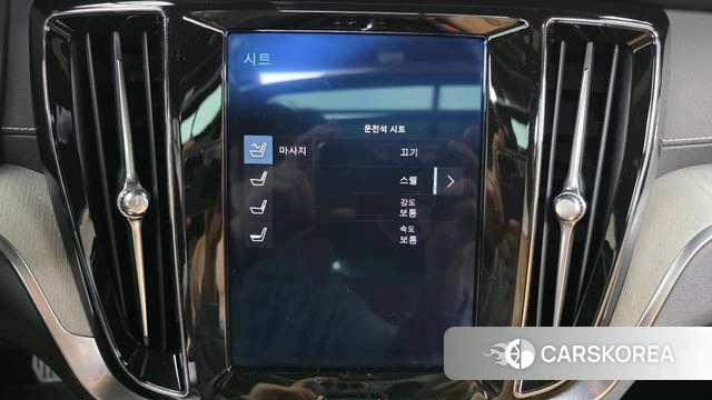 Volvo V60 Cross-Country 2nd Generation 2019 Белый из Кореи, фото 6