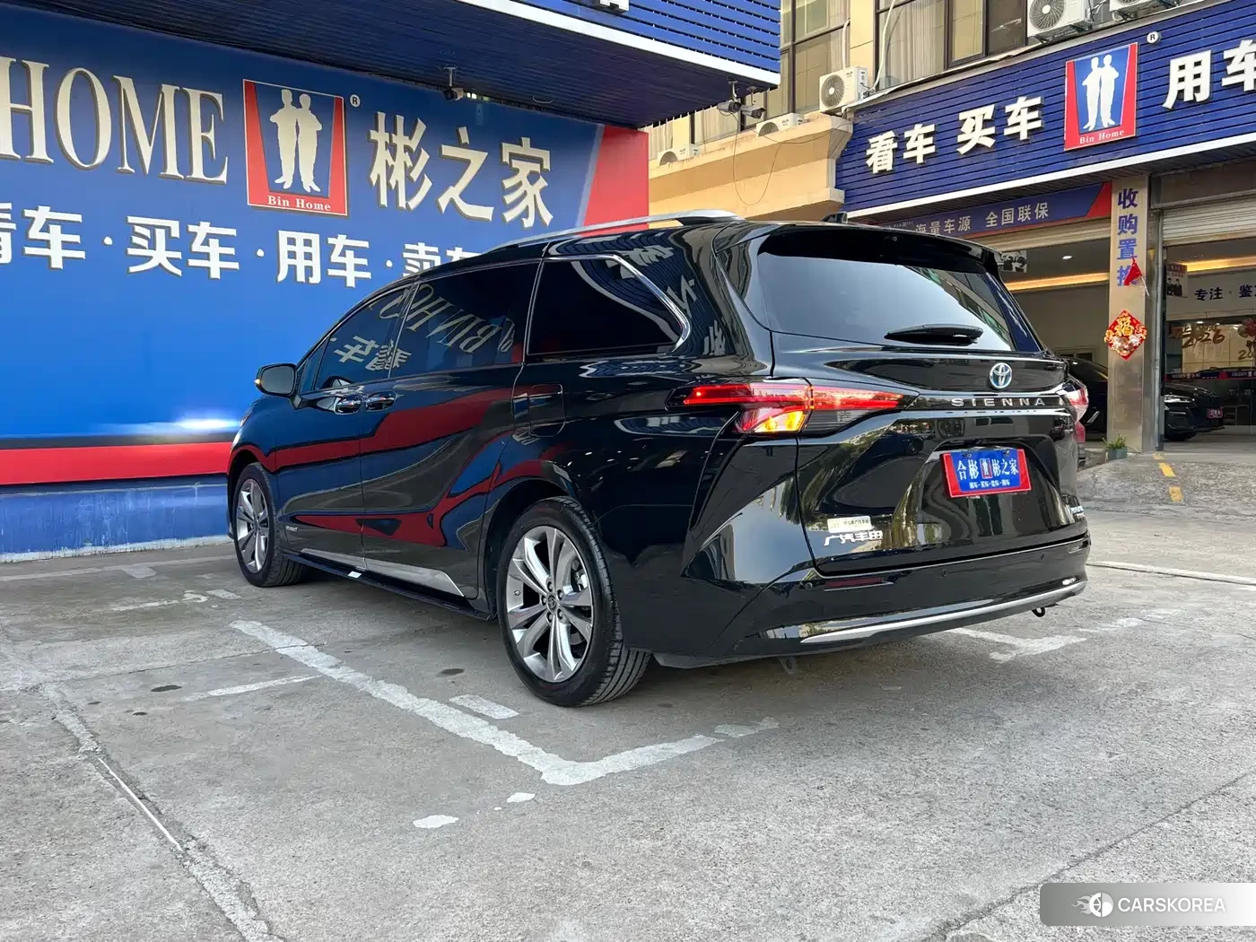 Toyota Sienna 2024 Черный из Китая, фото 6