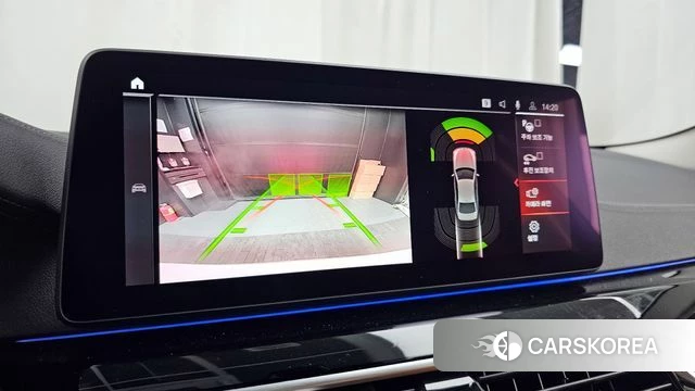 BMW 5 Series (G30) 2021 Белый из Кореи, фото 6