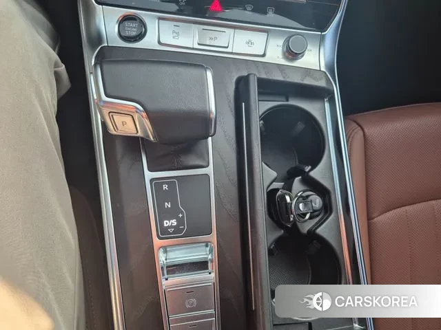 Audi A6 (C8) 2023 Белый из Кореи, фото 6