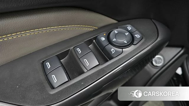 Chevrolet (GM Daewoo) Trax Crossover 2023 Черный из Кореи, фото 6