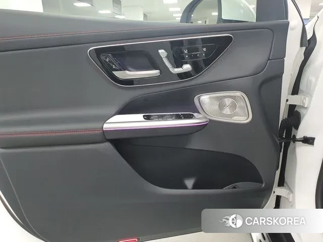 Mercedes-Benz GLC-Class X254 2024 Белый из Кореи, фото 6