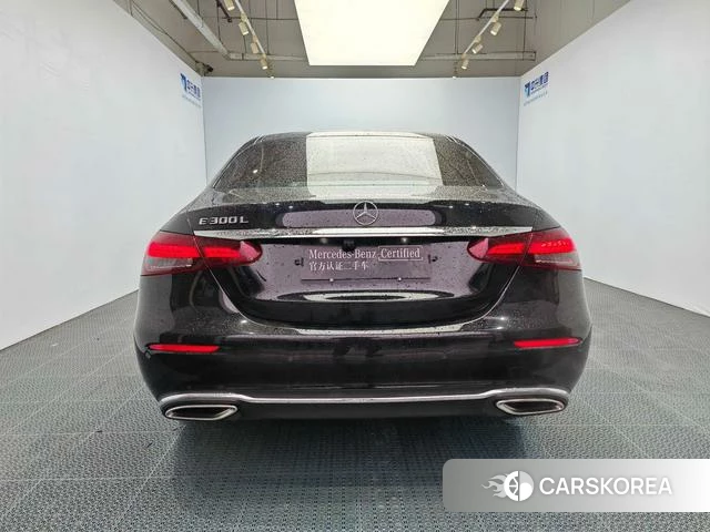 Mercedes-Benz E-class 2022 Черный из Китая, фото 6