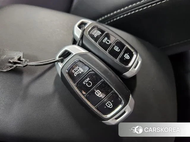 Hyundai Venue 2023 Белый из Кореи, фото 6