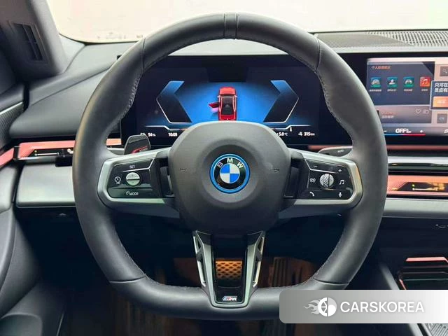 BMW i5 2025 Красный из Китая, фото 6