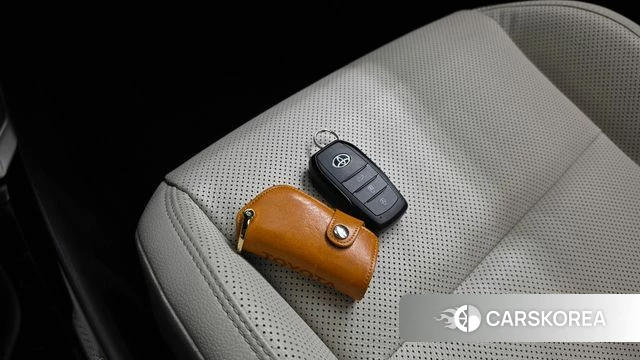Toyota Camry (XV80) 2025 Коричневый из Кореи, фото 6