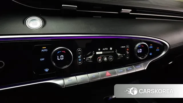 Genesis GV70 2021 Черный из Кореи, фото 6