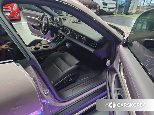 Porsche Taycan 2022 Розовый из Кореи, фото 6