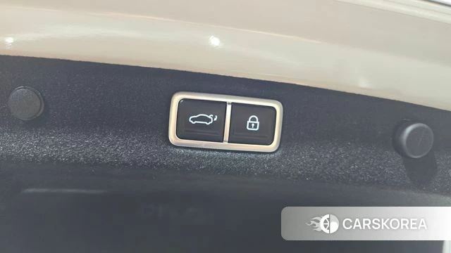 Hyundai Grandeur Hybrid (GN7) 2023 Белый из Кореи, фото 6