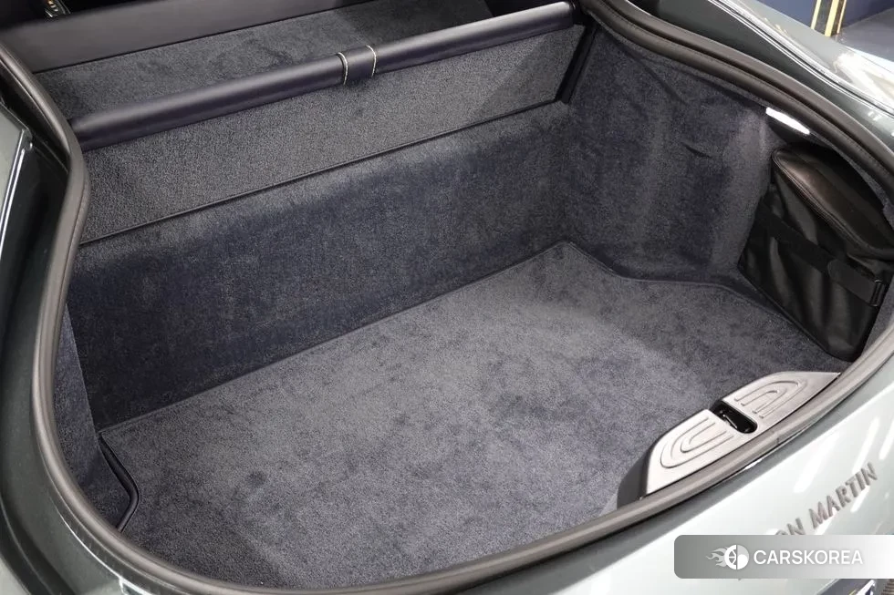 Aston Martin Vantage 2nd Generation 2020 Синий нефрит из Кореи, фото 6