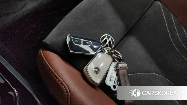 Volkswagen ID.4 2023 Белый из Кореи, фото 6