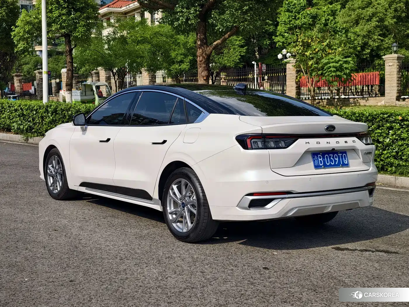 Ford Mondeo 2024 Белый из Китая, фото 6