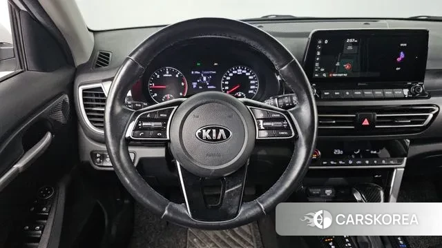 Kia Seltos 2019 Белый из Кореи, фото 6