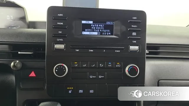 Hyundai Staria 2021 Белый из Кореи, фото 6