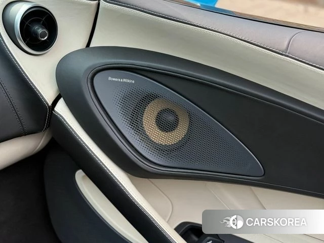 McLaren 570S 2018 Небесно-голубой из Кореи, фото 6